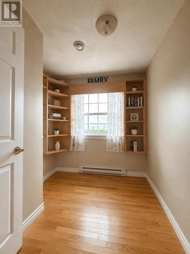 24 Branch Road, Winterland, NL - Indoor Photo Showing Other Room