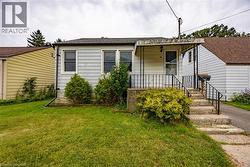82 SALISBURY Avenue Brantford, ON N3S 1N2