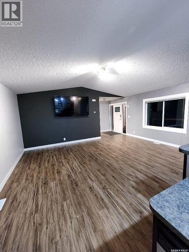 Verwood Acreage, Excel Rm No. 71, SK - Indoor