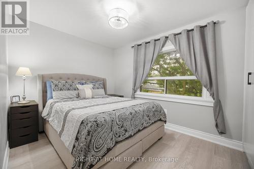 20 Rockwell Avenue, Toronto, ON - Indoor Photo Showing Bedroom