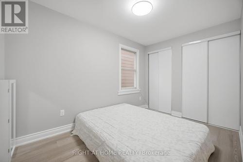 20 Rockwell Avenue, Toronto, ON - Indoor Photo Showing Bedroom