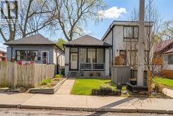 741 MILVERTON BOULEVARD Toronto, ON M4C 1Y3