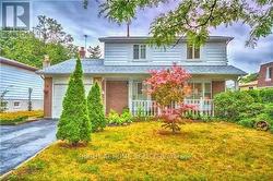 54 PENWICK CRESCENT Richmond Hill, ON L4C 5B4