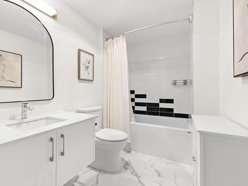 208 5684 West Street, Halifax, NS - Indoor Photo Showing Bathroom