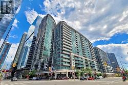 202 - 51 LOWER SIMCOE STREET  Toronto, ON M5J 3A2