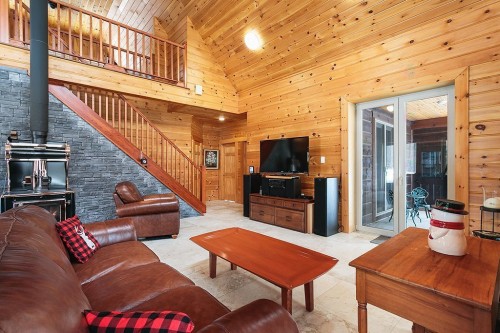 Salon - 488 Lac Sauriol, Waltham, QC - Indoor Photo Showing Living Room