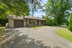 144 Rue Mercier  Châteauguay, QC J6J 3X5