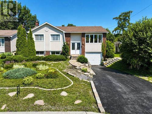 377 LEANNE STREET  Ottawa, ON K1E 1V8