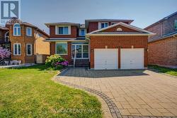 203 VALLEYMEDE DRIVE Richmond Hill, ON L4B 3S4