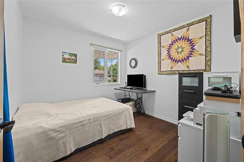 3 Vassar Road, Winnipeg, MB - Indoor Photo Showing Bedroom