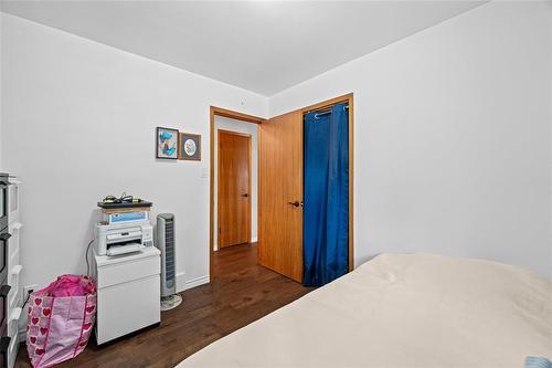3 Vassar Road, Winnipeg, MB - Indoor Photo Showing Bedroom