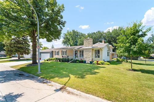 3 Vassar Road, Winnipeg, MB - Outdoor With Facade