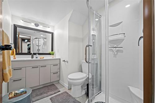 3 Vassar Road, Winnipeg, MB - Indoor Photo Showing Bathroom