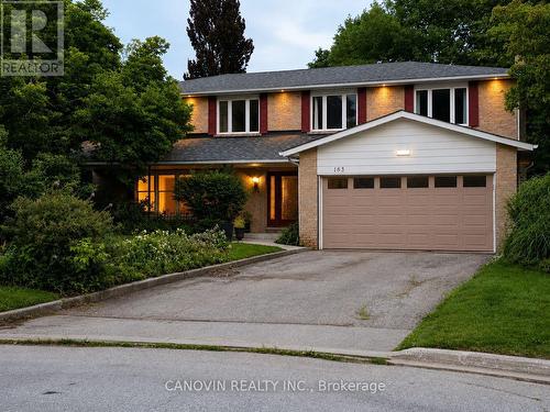 183 ST. ANTHONY'S COURT  Richmond Hill, ON L4C 4T4