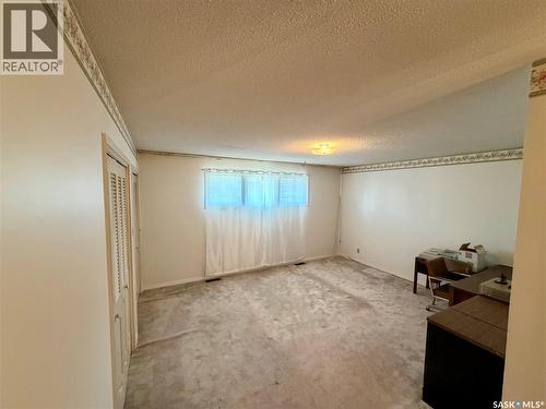 1247 Gordon Road, Moose Jaw, SK - Indoor Photo Showing Other Room