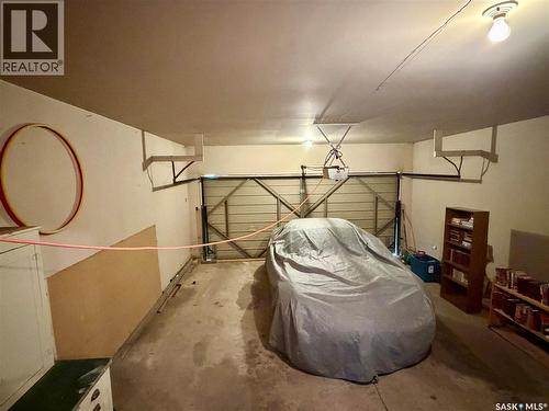 1247 Gordon Road, Moose Jaw, SK - Indoor Photo Showing Other Room