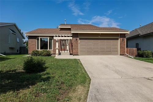 43 Calder Bay, Winnipeg, MB - Outdoor
