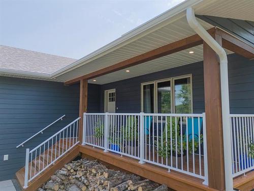 2 Lisgar Pl, Pinawa, MB - Outdoor With Deck Patio Veranda With Exterior