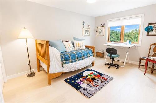 2 Lisgar Pl, Pinawa, MB - Indoor