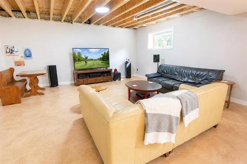 2 Lisgar Pl, Pinawa, MB - Indoor Photo Showing Basement