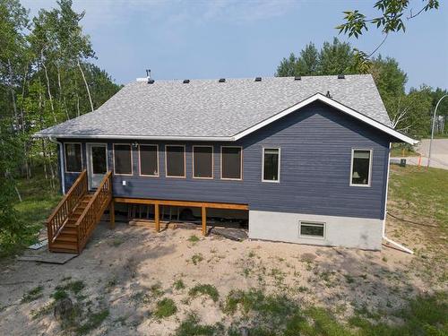 2 Lisgar Pl, Pinawa, MB - Outdoor
