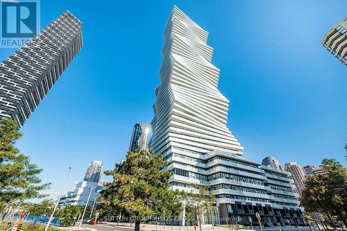 2504 - 3883 QUARTZ ROAD  Mississauga, ON L5B 0M4