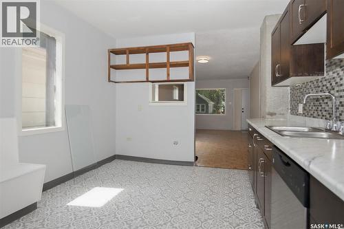 1735 Quebec Street, Regina, SK - Indoor Photo Showing Kitchen With Double Sink