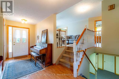48 Allen Street, Tillsonburg, ON - Indoor Photo Showing Living Room