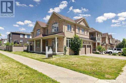 2 APPLE GROVE COURT , Vaughan, Ontario L6A 4C2 3