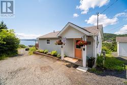 113 Old Cabot Highway  Chapel Arm, NL A0B 1L0