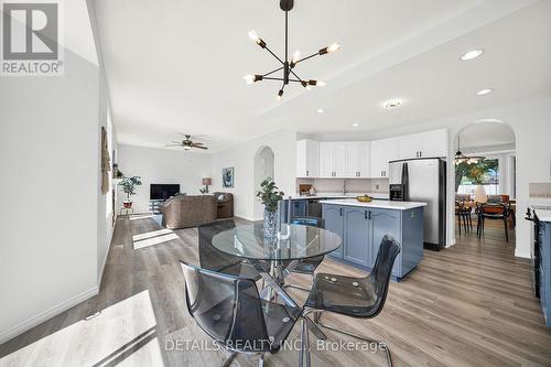 757 Schubert Circle, Ottawa, ON - Indoor Photo Showing Dining Room