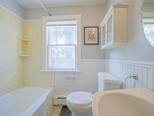 487 South Drive, Summerside, PE - Indoor Photo Showing Bathroom