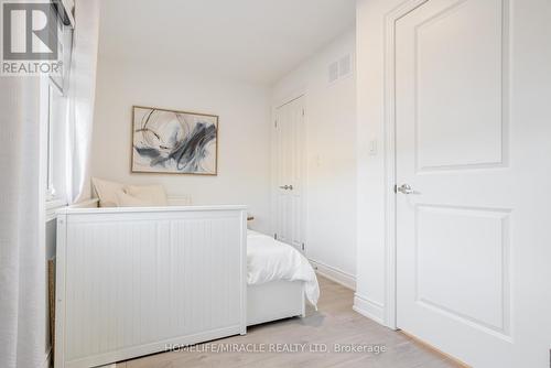 6 Pumpkin Corner Crescent, Barrie, ON - Indoor