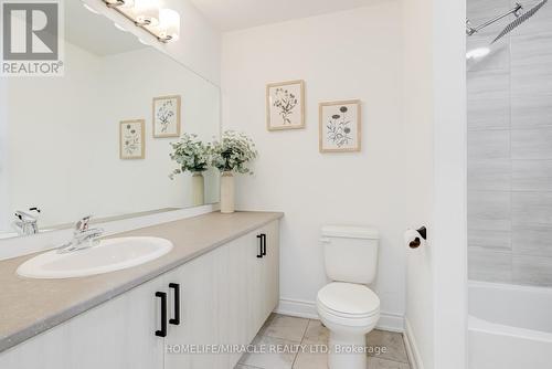 6 Pumpkin Corner Crescent, Barrie, ON - Indoor Photo Showing Bathroom