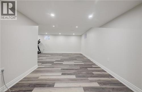 52 Pointer Street, Cambridge, ON - Indoor Photo Showing Other Room