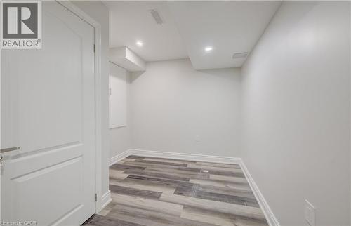 52 Pointer Street, Cambridge, ON - Indoor Photo Showing Other Room