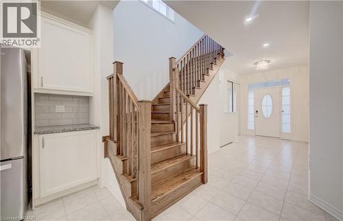 52 Pointer Street, Cambridge, ON - Indoor Photo Showing Other Room