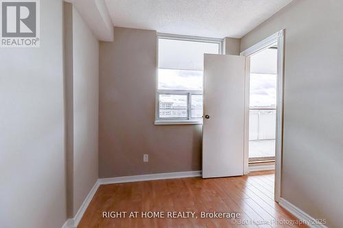 1107 - 1 Royal Orchard Boulevard, Markham, ON - Indoor Photo Showing Other Room