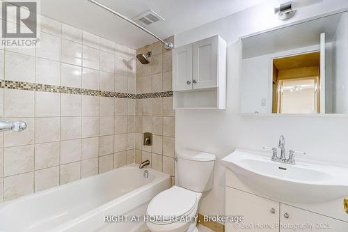 1107 - 1 Royal Orchard Boulevard, Markham, ON - Indoor Photo Showing Bathroom