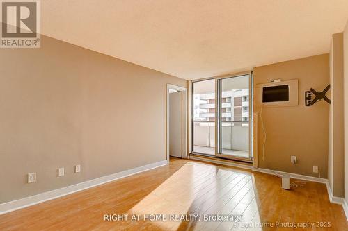 1107 - 1 Royal Orchard Boulevard, Markham, ON - Indoor Photo Showing Other Room