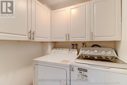 1107 - 1 Royal Orchard Boulevard, Markham, ON - Indoor Photo Showing Laundry Room