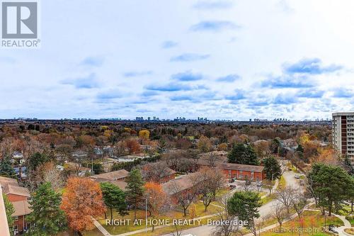1107 - 1 Royal Orchard Boulevard, Markham, ON - Outdoor With View