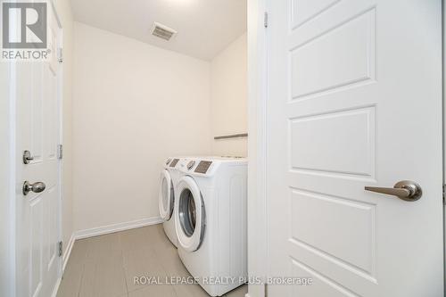 12 Pagebrook Crescent, Hamilton, ON - Indoor Photo Showing Laundry Room