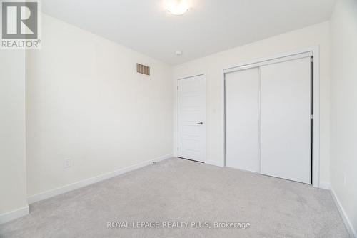 12 Pagebrook Crescent, Hamilton, ON - Indoor Photo Showing Other Room