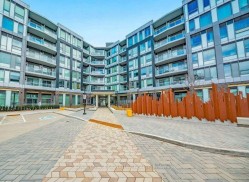 233-2501 Saw Whet Boulevard  Oakville, ON L6M 5N2