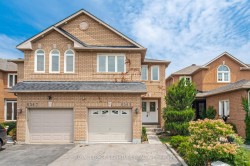 6545 Sapling Trail  Mississauga, ON L5N 7J3