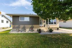 14 Duluth BAY Winnipeg, MB R2J 1W5