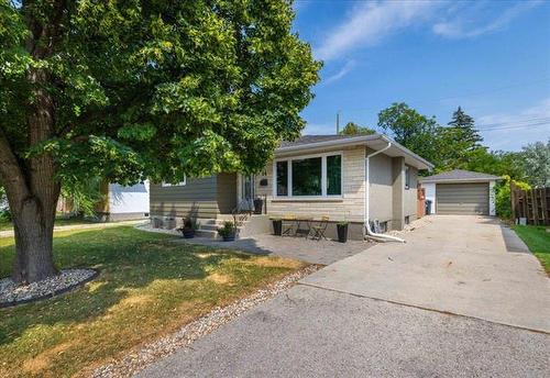 14 Duluth Bay, Winnipeg, MB - Outdoor