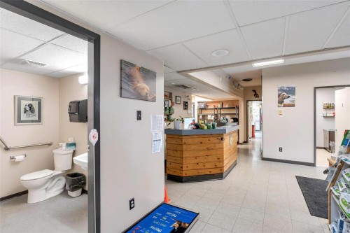 1057+1033 Canada Ave, Duncan, BC 