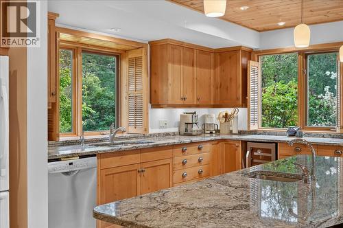 4404 Coy Road, Invermere, BC - Indoor Photo Showing Kitchen With Double Sink